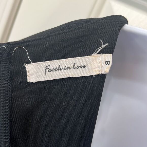 Faith In Love Dress Sz 8 Black Mini Cutout V Neck Short Sleeve Zipper Back Lined - Picture 6 of 8